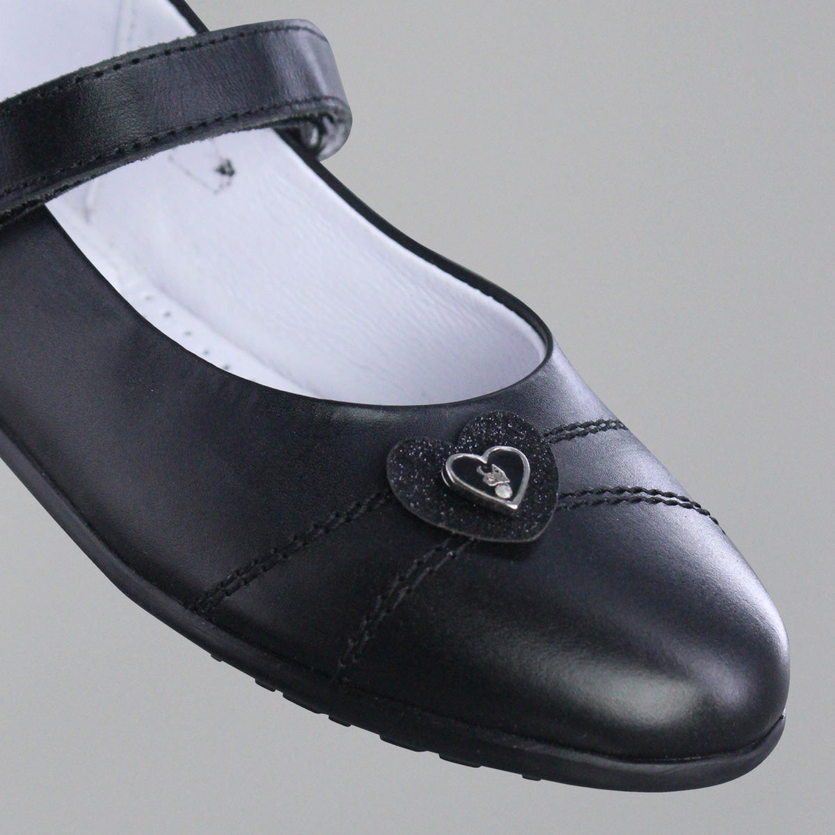 Zapato Escolar Niña 3821 Piel Negra con Velcro