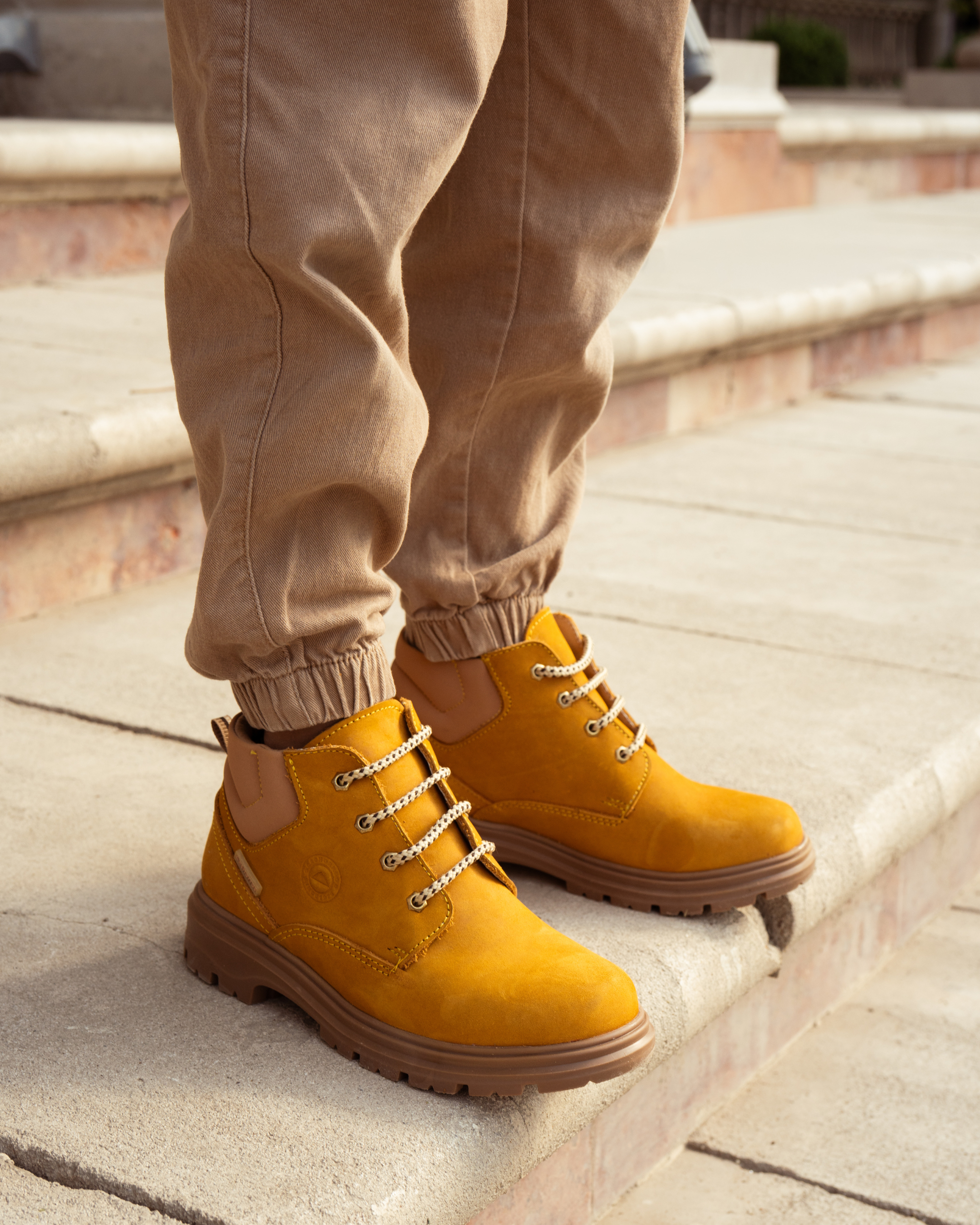 Bota Niño 6146 Piel Oro