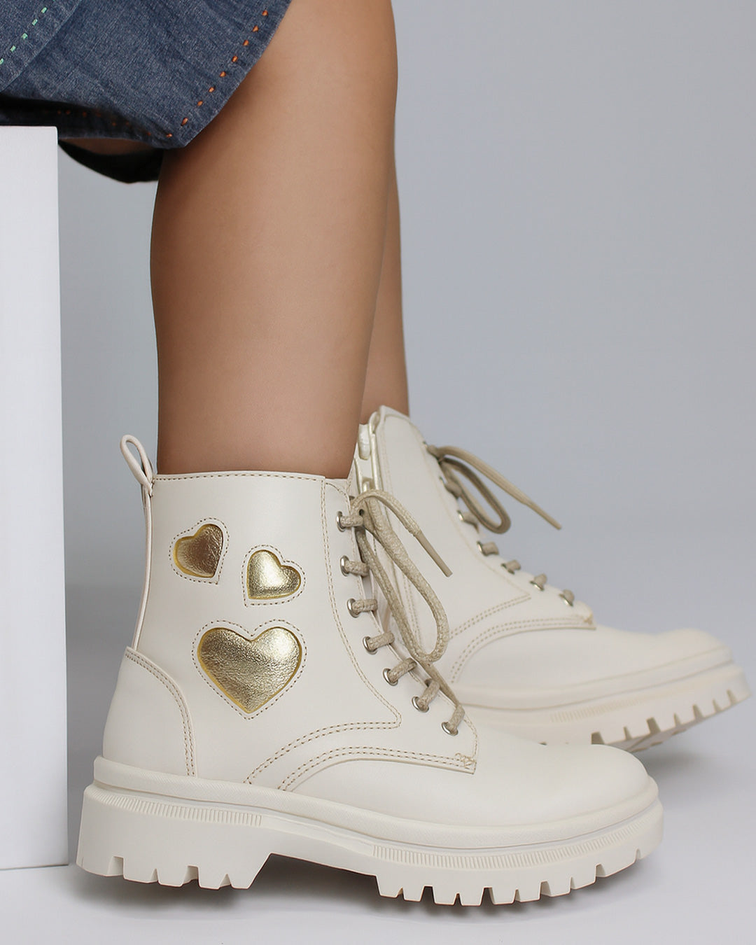 Bota Niña 72046 Beige con Corazones