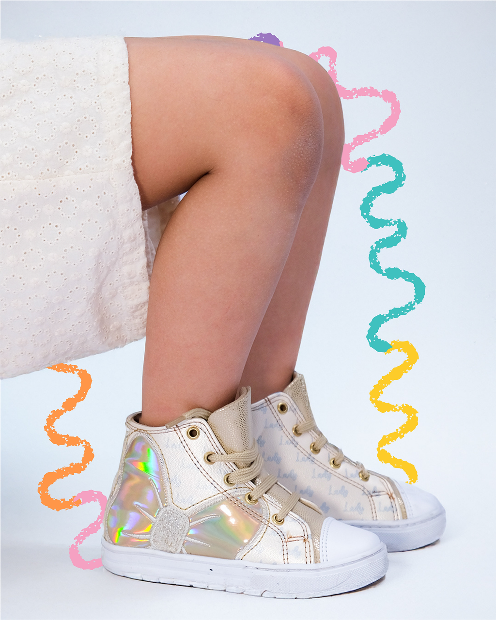 Tenis Niña 604 Dorado con Moño y Cintas