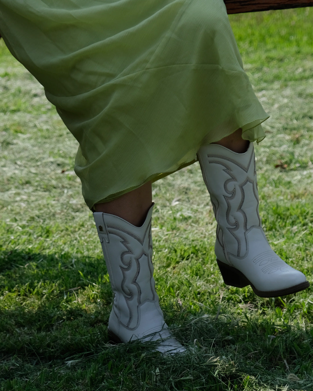 Bota Vaquera Mediana Mujer 96393 Davina Piel Marfil