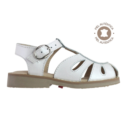 Sandalia Niña 2050 Piel Blanco con Hebilla Corazón Perforado