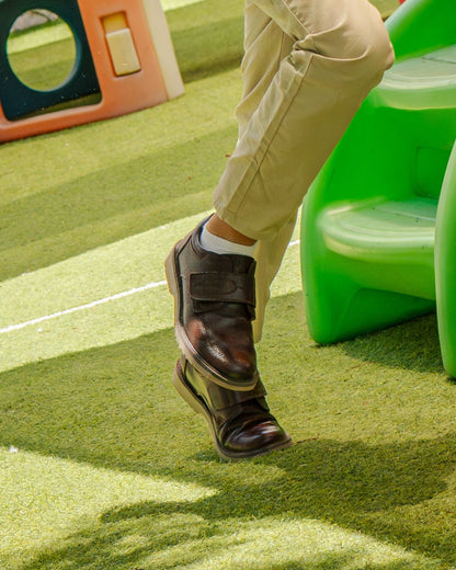 Zapato escolar Niño 5024 Piel Café con Velcro