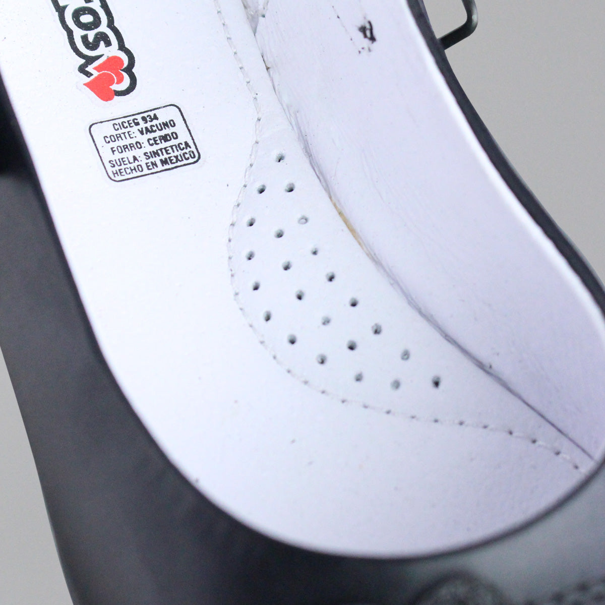 Zapato Escolar Niña 3821 Piel Negra con Velcro