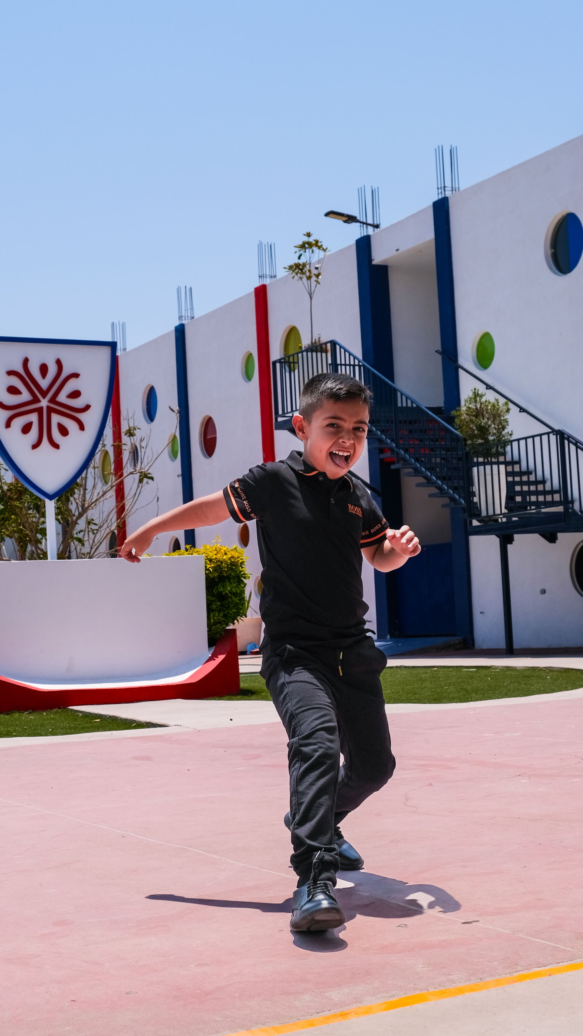 Escolar 5555 Piel Negra