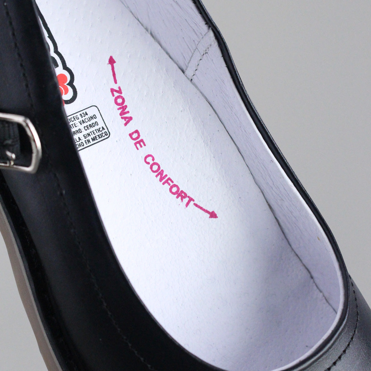Zapato Escolar Niña 9346 Piel Negro con Suela Goma y Hebilla