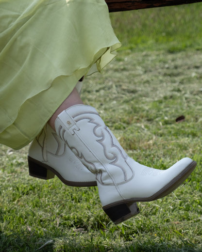 Bota Vaquera Mediana Mujer 96393 Davina Piel Marfil