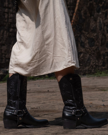 Bota Vaquera Mediana Mujer 96394 Davina Piel Negro con Estribo