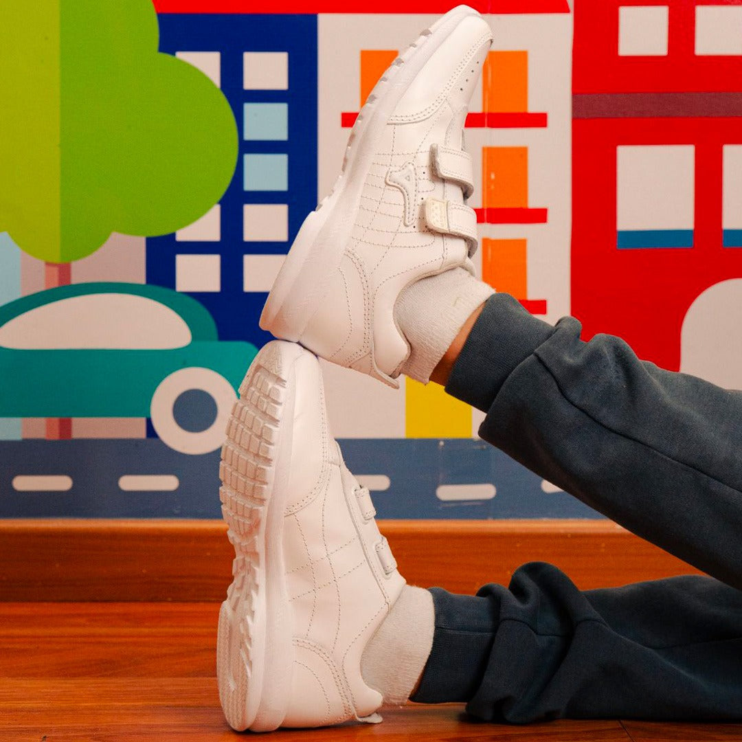 Tenis Escolar Unisex 127 Piel Blanco doble Velcro